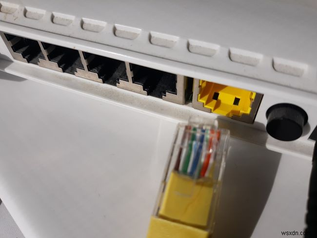 How to Connect a Router to a Modem