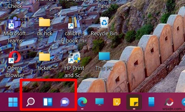 24 of the Best Tips to Use and Customize Windows 11 Taskbar