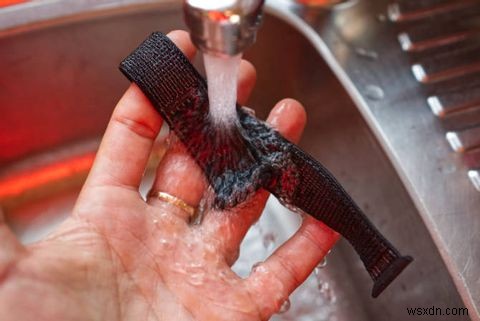 How to Clean Your Apple Watch Safely and Efficiently in 4 Steps