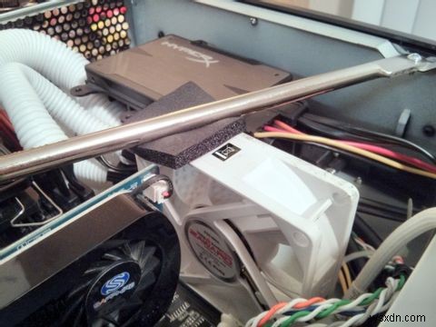 10 Cheap Things to Carry Around in Your Tech Toolkit