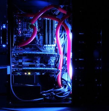 What Water Cooling Is & Should You Use It? [MakeUseOf Explains]