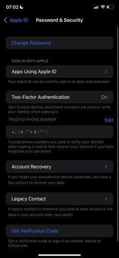 How to Set Up Legacy Contacts to Pass On Your iCloud Data When You Die