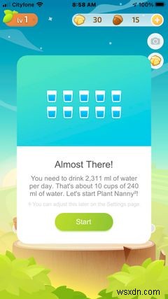 8 iPhone Hydration Apps That Remind You to Drink More Water