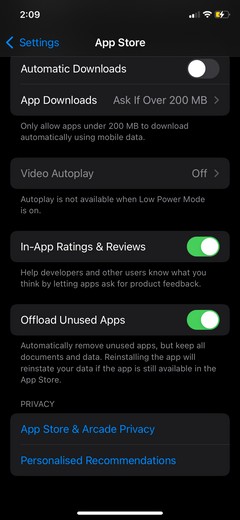 How to Find Out Which Apps Are Using Your iPhone or iPad Battery and Stop Them