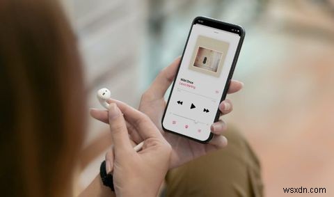 4 Ways to Pause Your AirPods