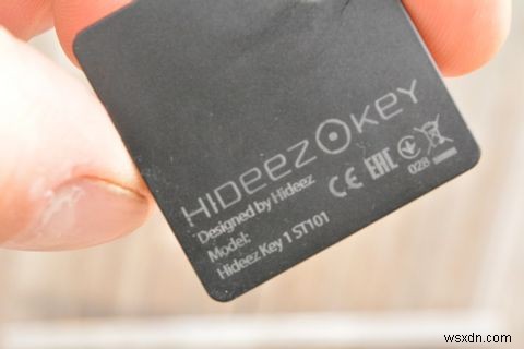 Hideez Digital Key Review: Password Storage On a Keychain