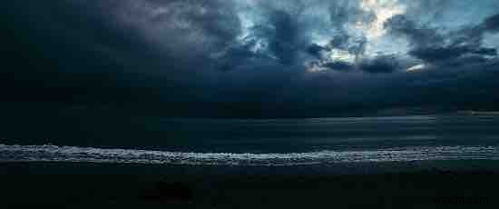 20 Wallpapers for Dark Mode on Ultra Wide Screen Monitors