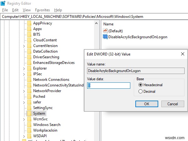 How to disable Blurred Background on Login Screen in Windows 11/10