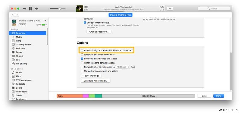 How to stop iTunes & Photos opening when you plug in an iPhone