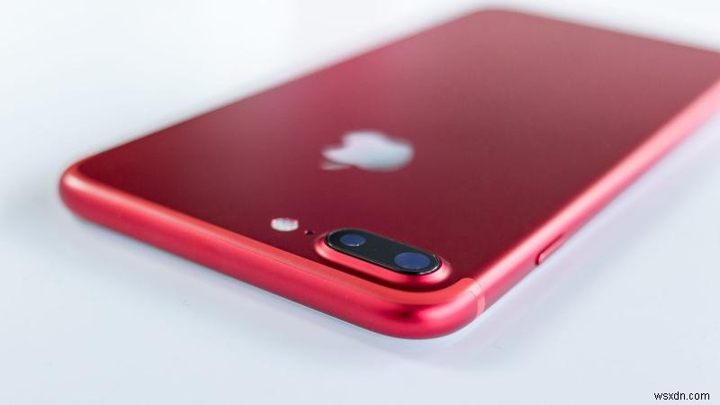 How to get a black screen front on a red iPhone 7
