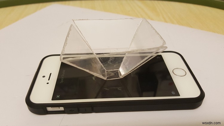 How to make an iPhone hologram projector