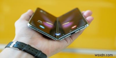 Are Foldable Phones Useful? 4 Best Uses for Foldable Phones