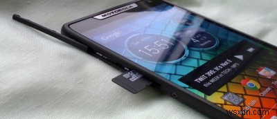 MTE Explains: Why Don’t Manufacturers Include Micro-SD Card Slots in Their Phones?