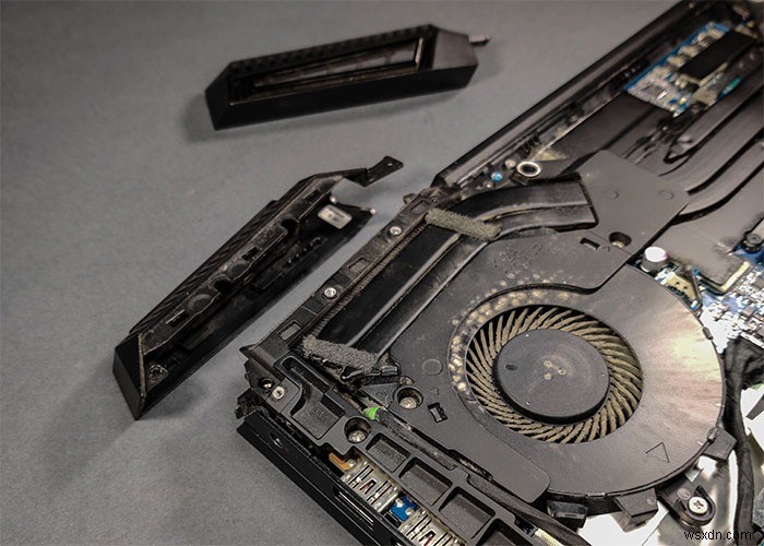 How to Fix an Overheating Laptop from Its Internals