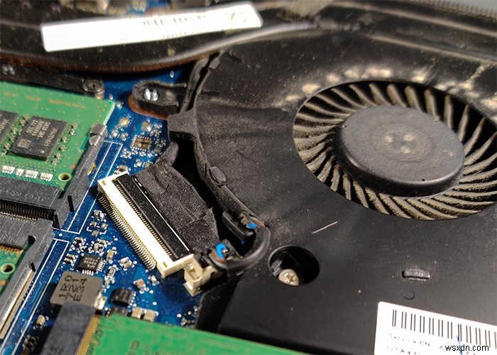 How to Fix an Overheating Laptop from Its Internals