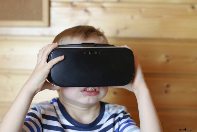 10 Awesome Things You Can Do with a Virtual Reality Headset