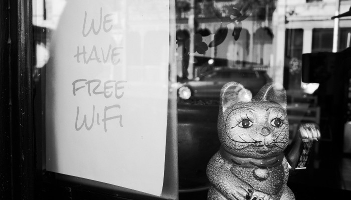 2.4 GHz or 5 GHz? How to Get the Best Wi-Fi Performance