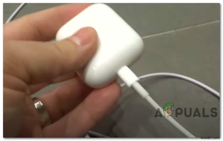 AirPods Blinking Orange? Here’s How to Fix Them