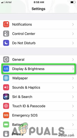 How to Enable the Dark Mode on iPhone, iPad or a Mac?