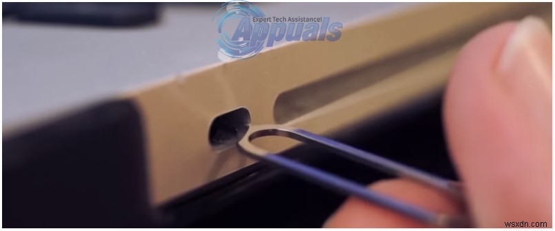 How to Eject a CD/DVD Stuck in a Macbook