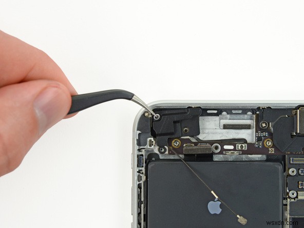 How to: Replace 5 GHz WiFi Antenna for iPhone 6 Plus