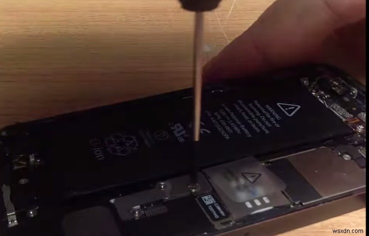 Replace iPhone 5/5s/5c Charging Port or Dock Connector