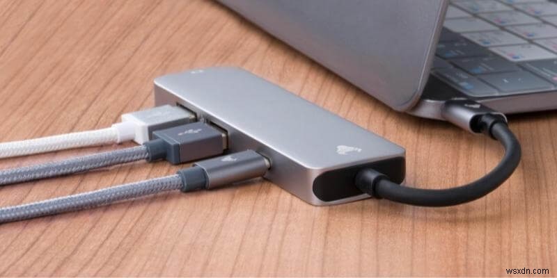 USB-C Hub vs Docking Station: Which One is Better for MacBook Pro Users?