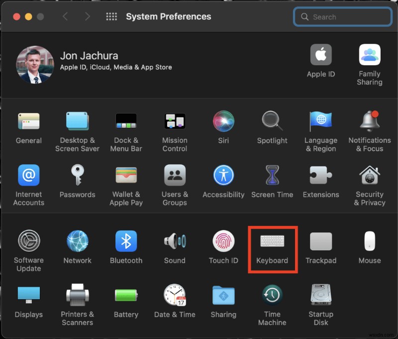 How to Customize Touch Bar on MacBook Pro