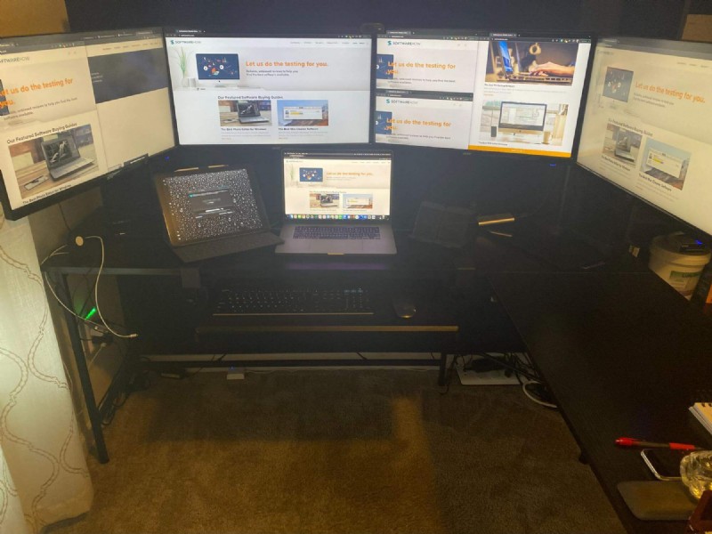 How to Connect an External Monitor to MacBook Pro