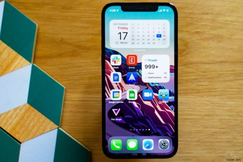 iPhone 13 Is Not Detecting The SIM Card? Try These Fixes