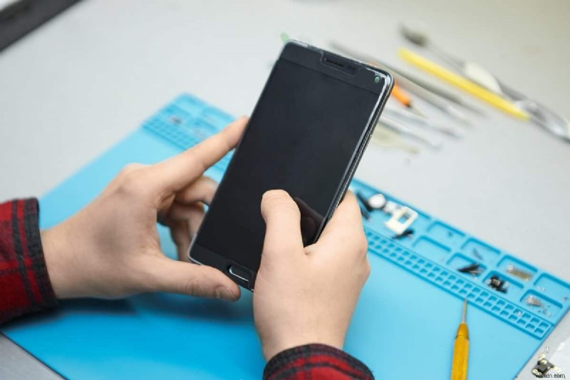 6 Ways To Turn On Your Phone Without Power Button