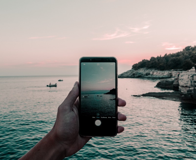 How to use video as a background in React Native