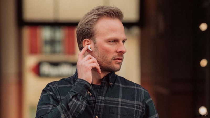 AirPods Noise Cancellation Not Working? 6 Ways to Fix