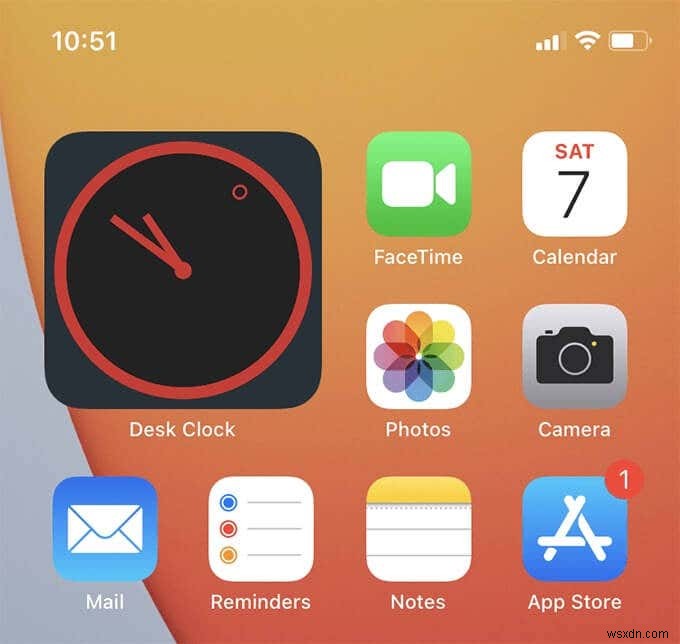 10 Best Clock Widgets for the iPhone Home Screen