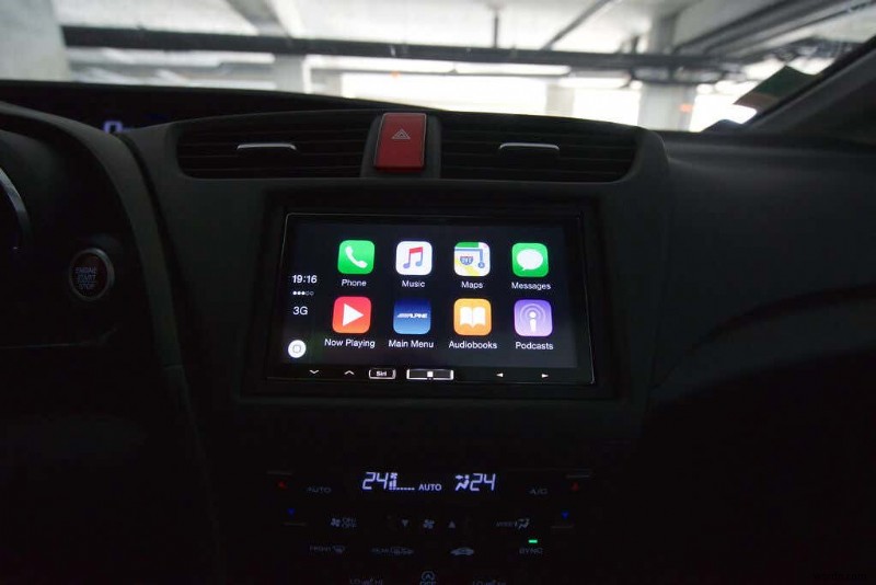 12 Best Apple CarPlay Apps for iPhone