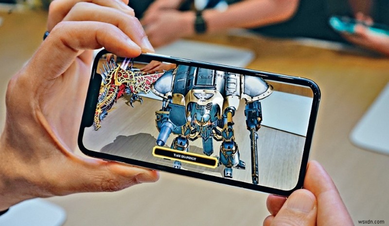 Apple iOS 12 versus Google Android P