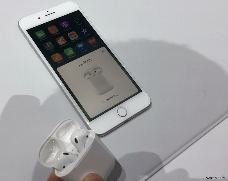 Google Pixel Buds vs Apple AirPods: Who Wins The Race