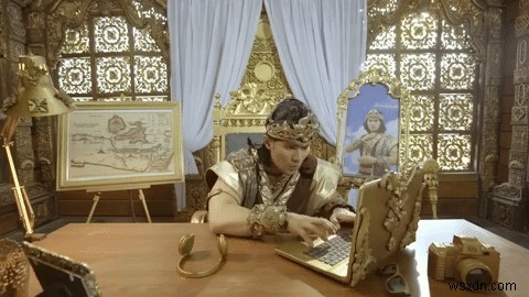 Traditional v/s Online Classes: Who Gets The Chicken Dinner?