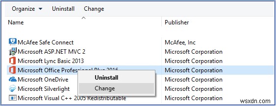 How to Fix “The Configuration Registry Database Is Corrupt” Issue on Windows 10