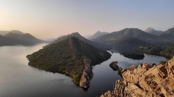 Why Is Right Backup For Android A Must Have Travel Essential?