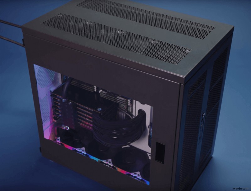 Someone Has Built A Gigantic $100,000 PC & Yes Our Jaws Are Dropped!