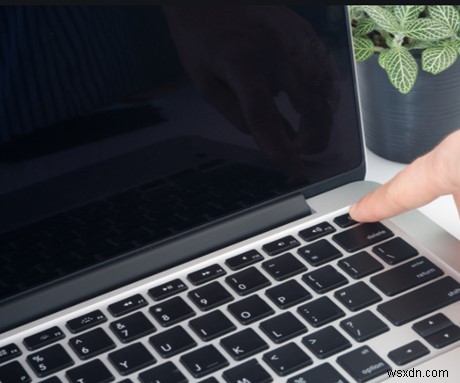 PC Stuck In Loop “Getting Windows Ready. Don’t Turn Off Your Computer” (2022)