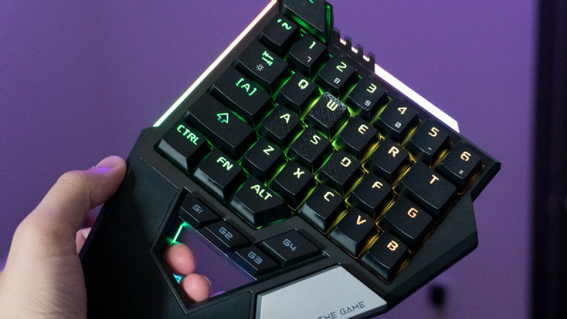 Tips to Choose Between a Gaming Mouse Vs. Controller for Your Needs