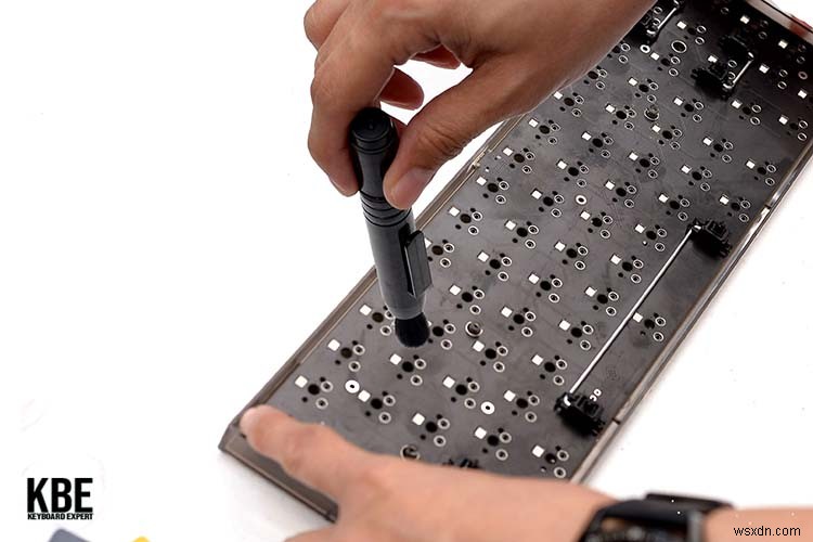 How to Clean Mechanical Keyboards – Keyboard FAQs