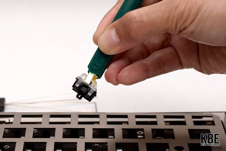 How to Remove and Replace Mechanical Keyboard Switches