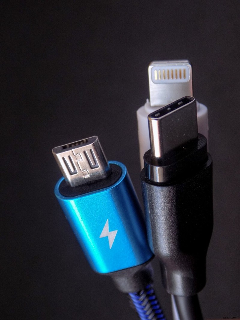 Lightning vs USB‑C: Understanding the Differences and Which One Is Superior