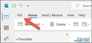 Easily Relocate Outlook’s Toolbar from the Left to Bottom for a More Efficient Workflow