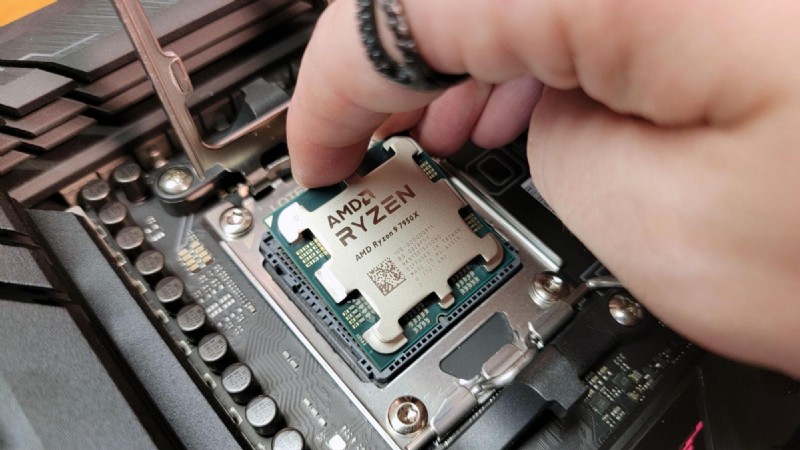 Safe & Simple CPU Installation: A Professional Guide