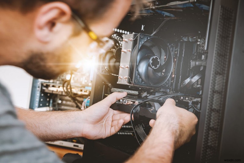 How to Choose the Right Motherboard in 2022: 6 Essential Factors