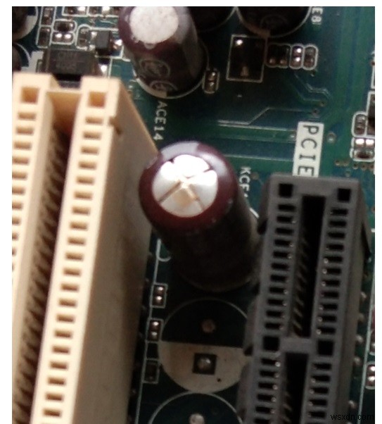 Replacing a Bulging Capacitor on a Desktop Motherboard: A Step-by-Step Guide